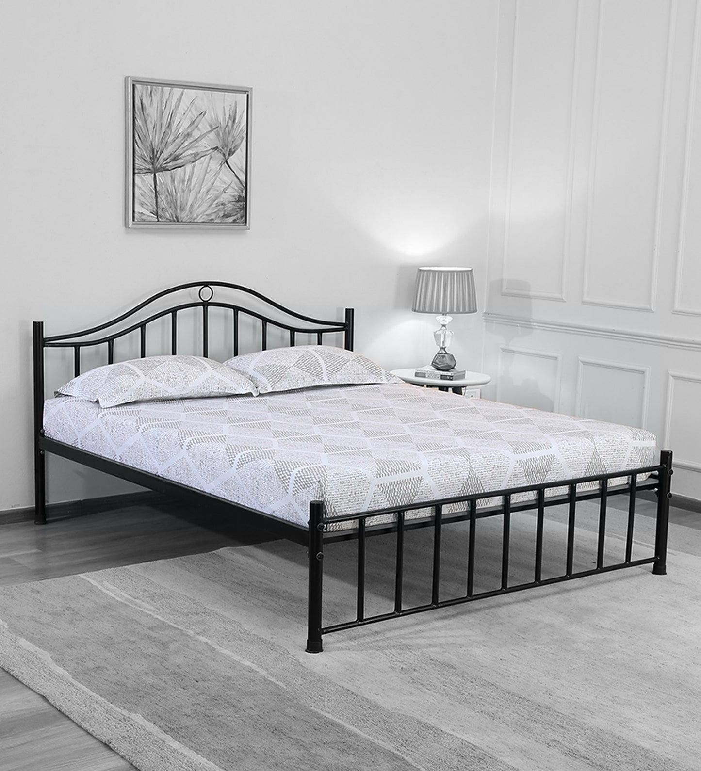 GLOBALLY INDIAN- Where Creativity Meets Living Signature Designs Metal Queen Bed in Black Color